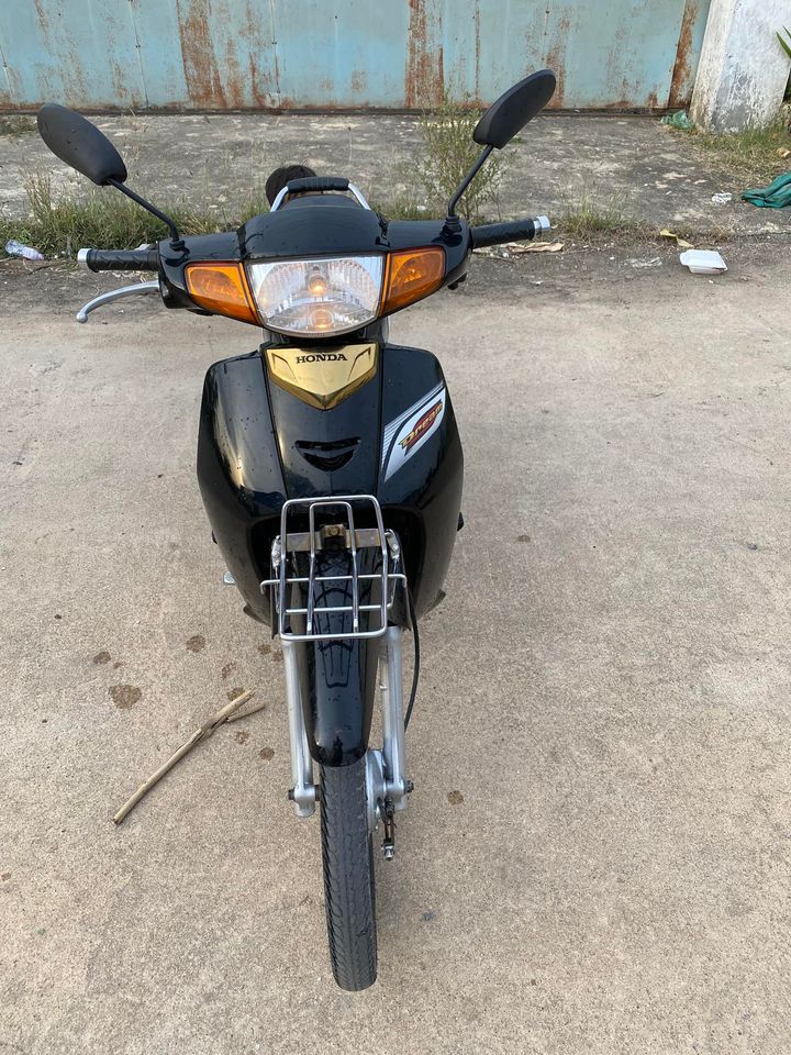 Honda Dream 2011